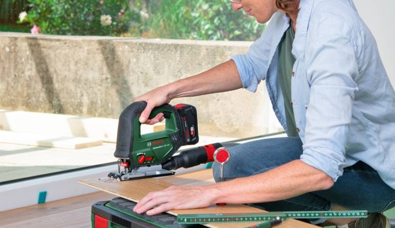 E-Werkzeuge Akku Bosch: Neue Akku-Stichsäge für Heimwerker - Absaug- und Blasfunktion - News, Bild 1