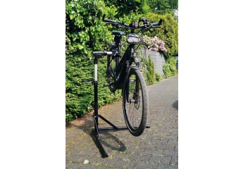 Sonstige Handwerkzeuge Eufab Fahrradmontageständer für E-Bikes Art.-Nr. 16421 im Test, Bild 1